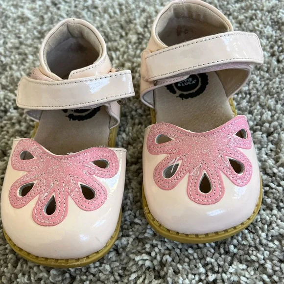 Livie & Luca Petal Mary Jane, size 5 Pink - Picture 4 of 5